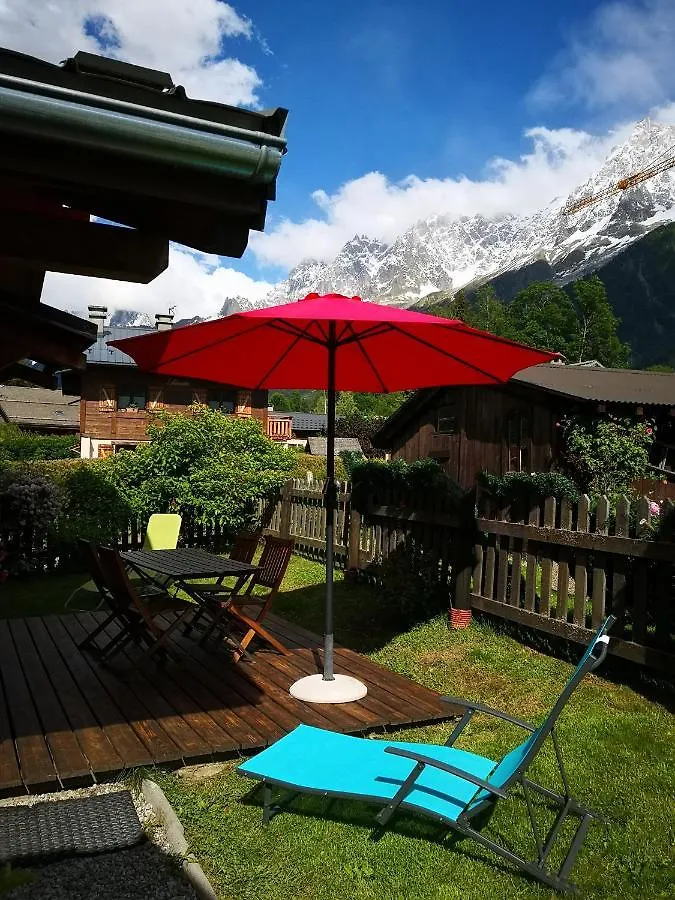 Les Chalets Du Bonheur Les Houches 0*,